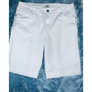 Bass®️Women White Denim Shorts-Size 12 Women Denim Shorts